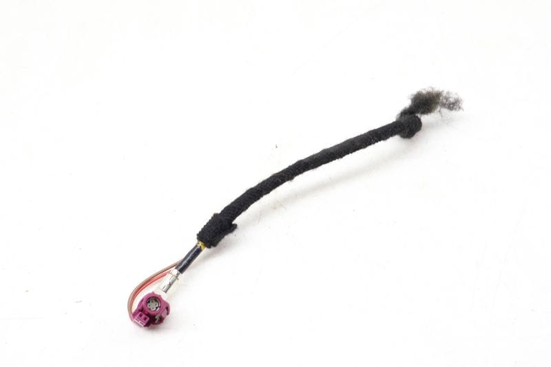 8.8" Display Screen / Monitor Wiring Connector Pigtail — Used (SKU 659567)