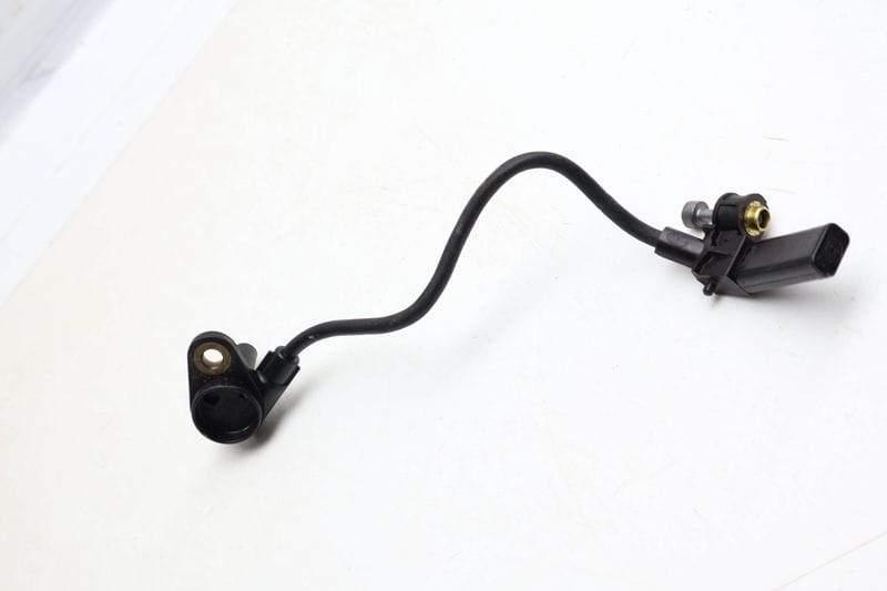 Crankshaft Sensor 13627595860 — Used (SKU 690612)