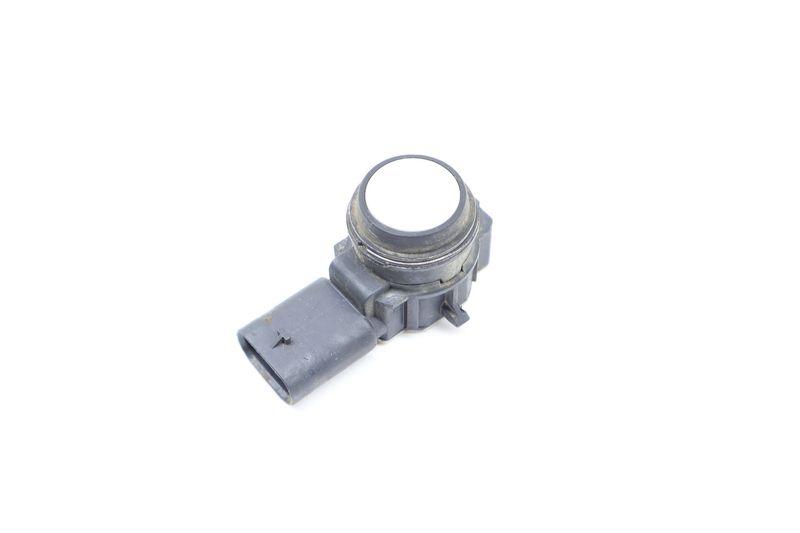 Park Assist / Parking Aid Sensor 66209261588 — Used (SKU 690540)