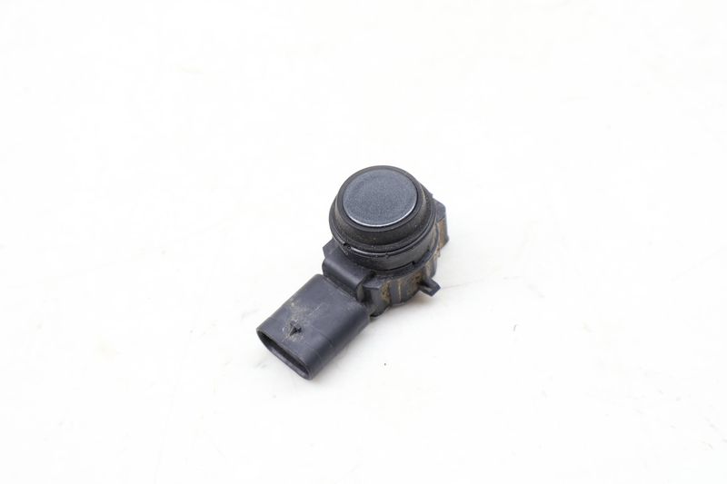 PDC / Park Distance / Assist Sensor 66209261581 — Used (SKU 659644)