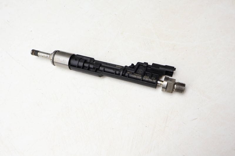 Fuel Injector 13647645960 — Used (SKU 690601)