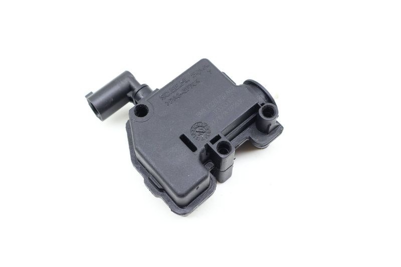 Gas / Fuel Door Lock Actuator 67117270792 — Used (SKU 690519)