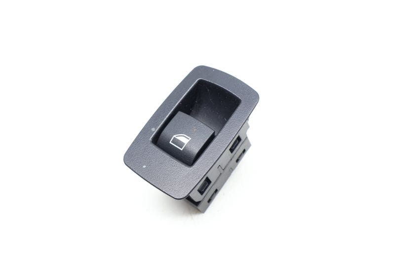 Power Window Switch w/ Trim 61319208106 — Used (SKU 690511)