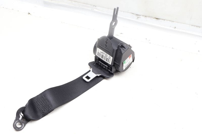 Seat Belt Retractor (OUTER) 72117259390 — Used (SKU 659558)