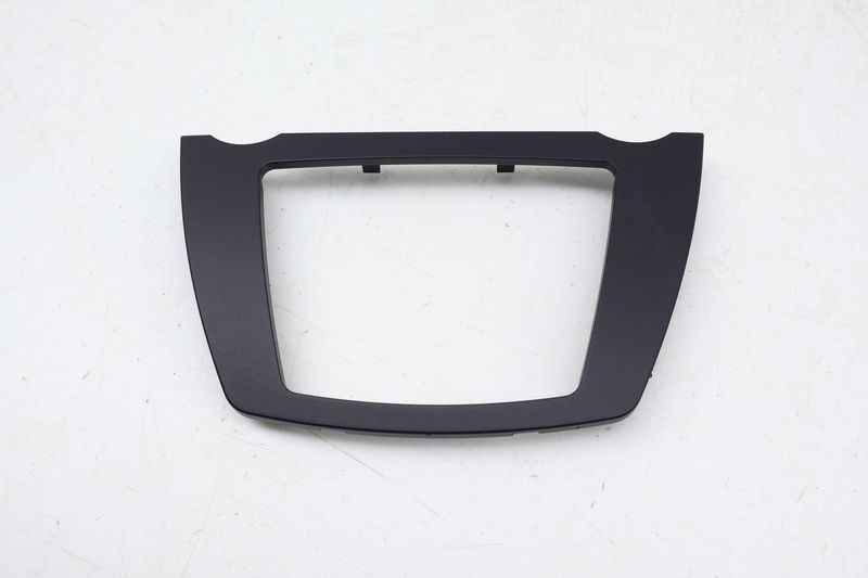Dome / Roof Console Panel Trim 61319190156 — Used (SKU 683438)