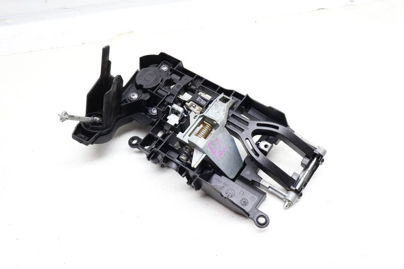 Exterior Door Handle Bracket 51217187225 — Used (SKU 683752)