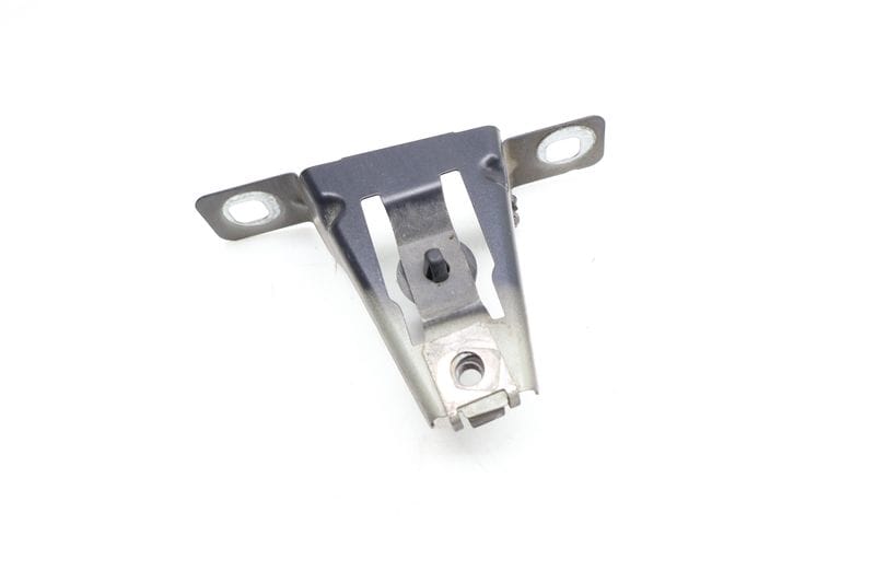 Fender Mount / Bracket (FRONT) 41357204498 — Used (SKU 683492)