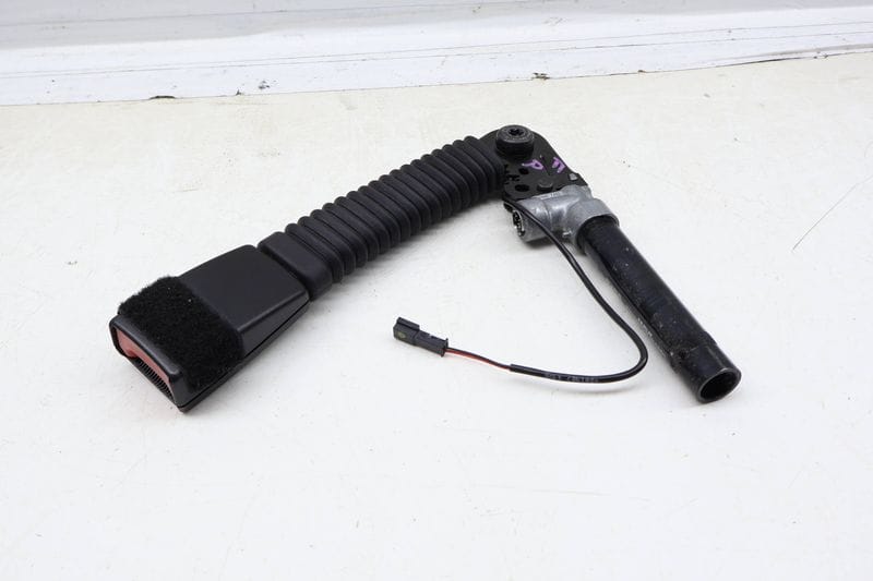 Seat Belt Buckle / Receiver 72117328842 — Used (SKU 683334)