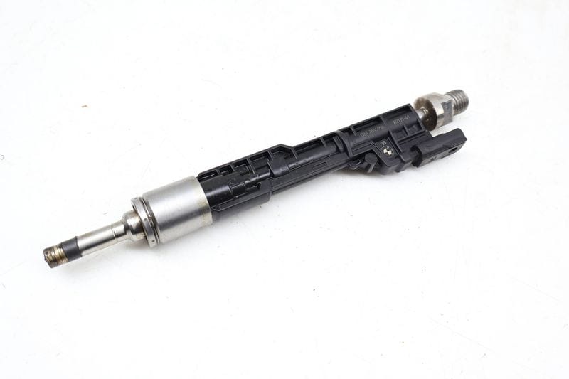 Fuel Injector 13537645956 — Used (SKU 683530)