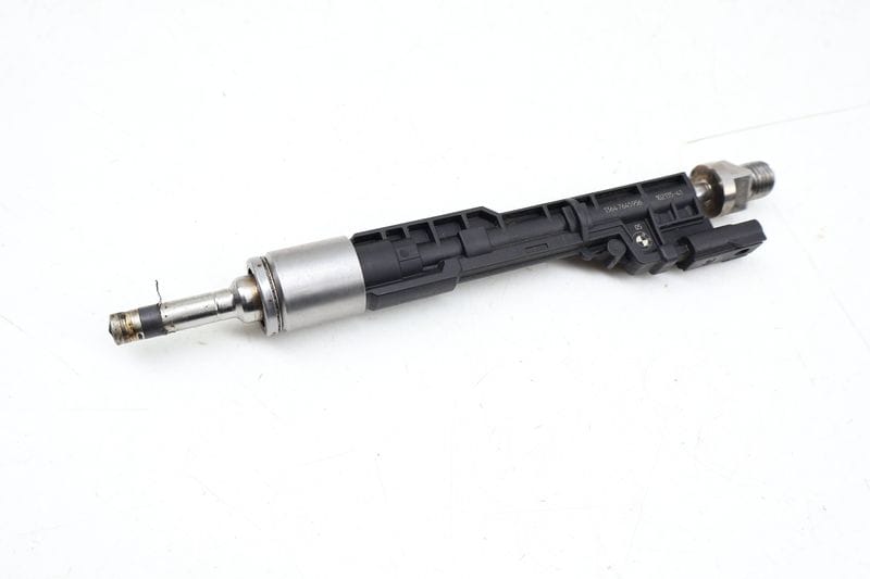 Fuel Injector 13537645956 — Used (SKU 683532)