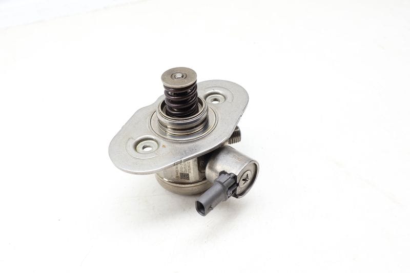 High Pressure Fuel Pump / Hpfp 13518604232 — Used (SKU 683664)