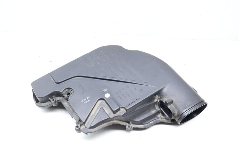 Engine Air Filter Box / Housing (UPPER HALF) 13717577464 — Used (SKU 683708)