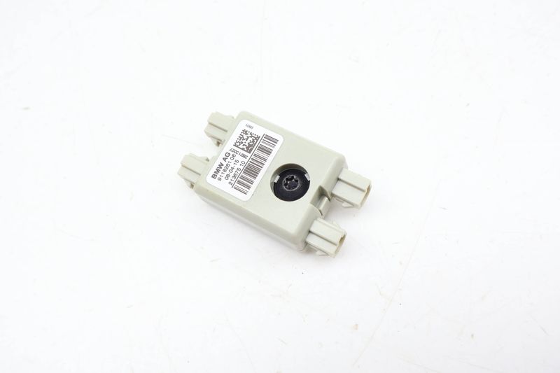 Radio Antenna Signal Trap Circuit 65209118261 — Used (SKU 683402)