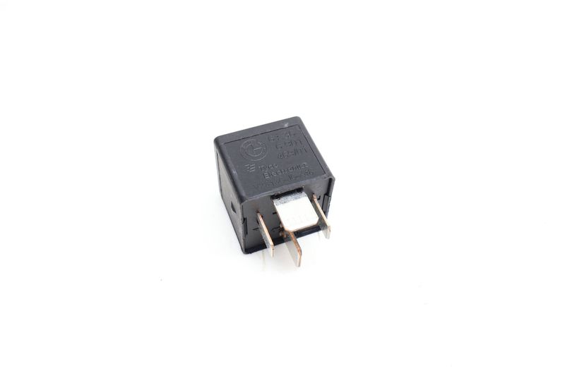 Relay 61366901469 — Used (SKU 683441)