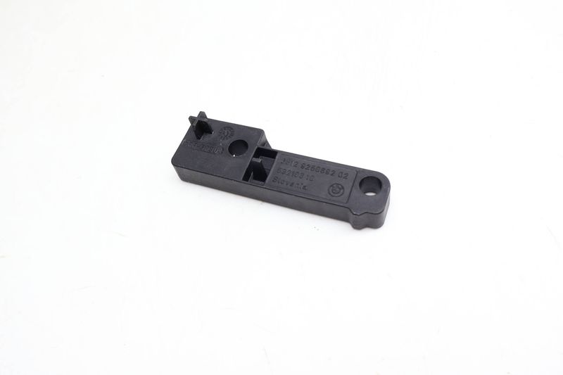 Headunit / Head Unit Spacer / Bracket 65129250692 — Used (SKU 683306)