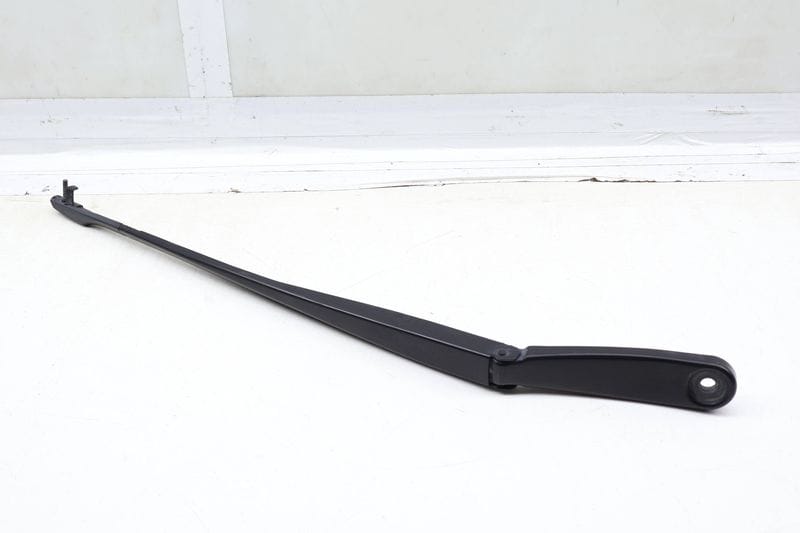 Windshield Wiper Arm 61617182594 — Used (SKU 683653)