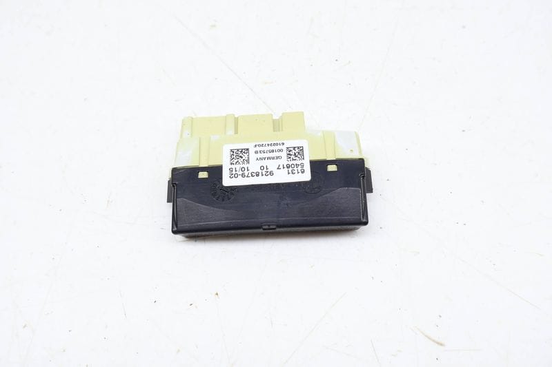 Steering Wheel Electronics Control Module / Unit 61319218379 — Used (SKU 683345)