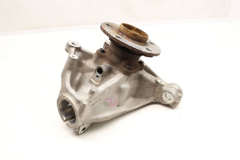 Spindle Knuckle w/ Wheel Bearing 31216852159 — Used (SKU 526027)