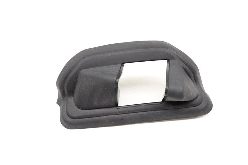 Door Latch / Catch Cover 51447291672 — Used (SKU 525926)
