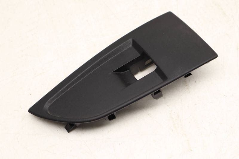Door Window Switch Trim / Bezel 51417303634 — Used (SKU 525787)