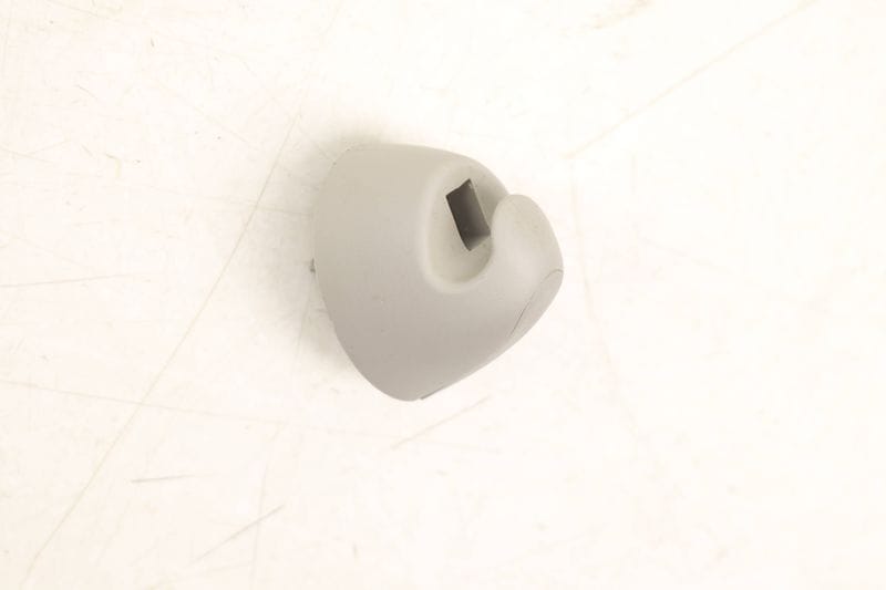Sun Visor Clip / Bracket 51167326405 — Used (SKU 525814)