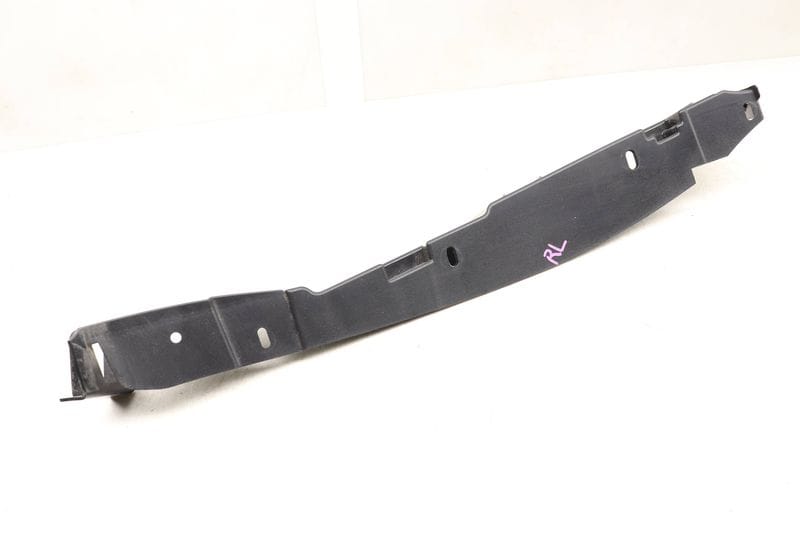 Side / Quarter Panel Bracket 51137296755 — Used (SKU 525695)