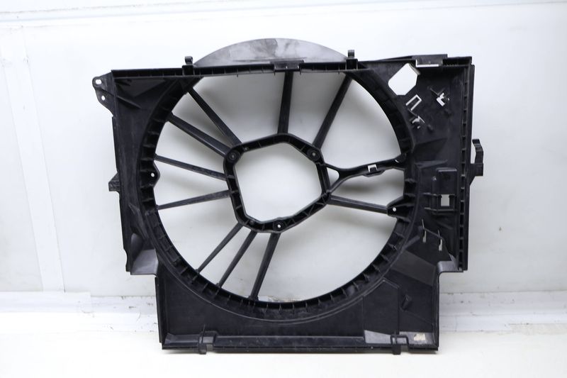 Electric Cooling Fan Housing / Shroud 17427545366 — Used (SKU 663059)