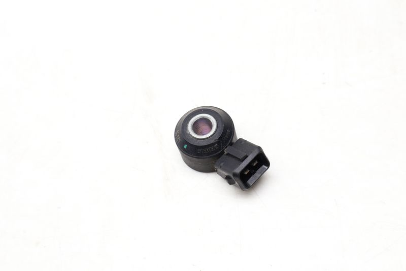 Engine Knock / Ping Sensor 13627598861 — Used (SKU 663099)