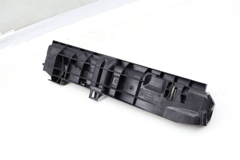 Radiator Module Carrier / Cover 17107524912 — Used (SKU 662970)
