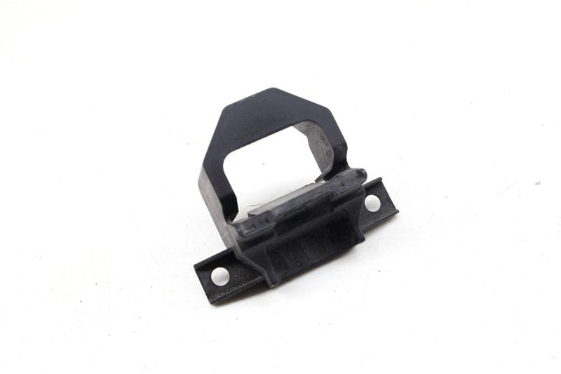 Lower Radiator Mount / Bracket 17117591647 — Used (SKU 663075)