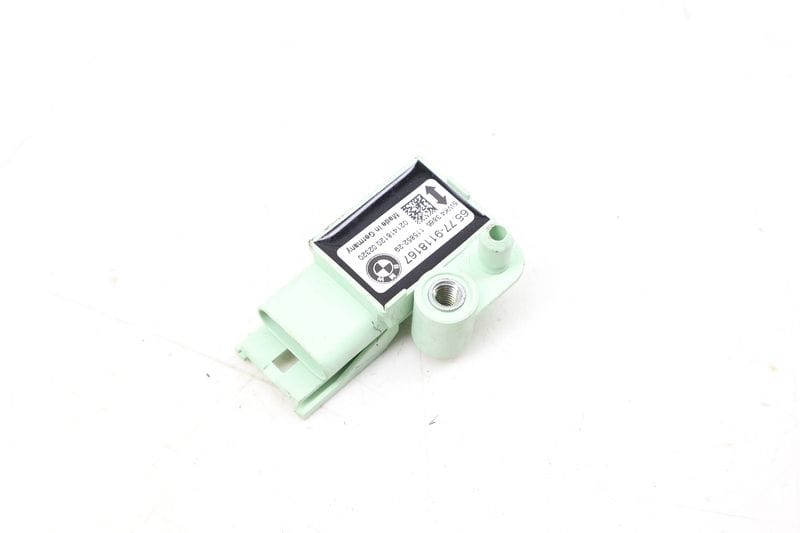 Door Impact / Airbag Crash Sensor 65779118167 — Used (SKU 663076)