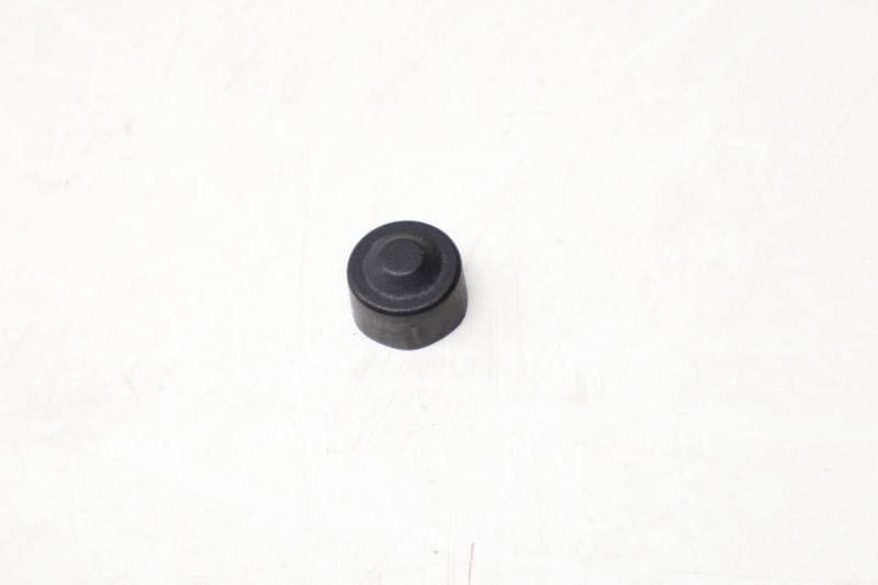 Windshield Wiper Arm Cap 52108119867 — Used (SKU 663109)