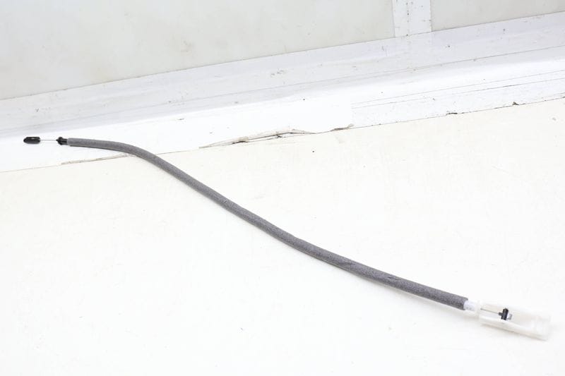 Interior Door Handle Release / Bowden Cable 51217293621 — Used (SKU 688693)