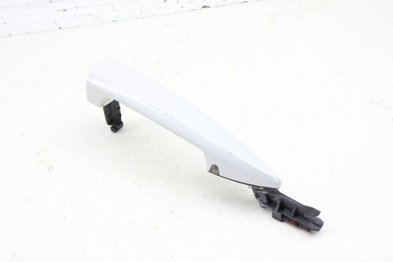 Exterior Door Handle 51217328508 — Used (SKU 688702)
