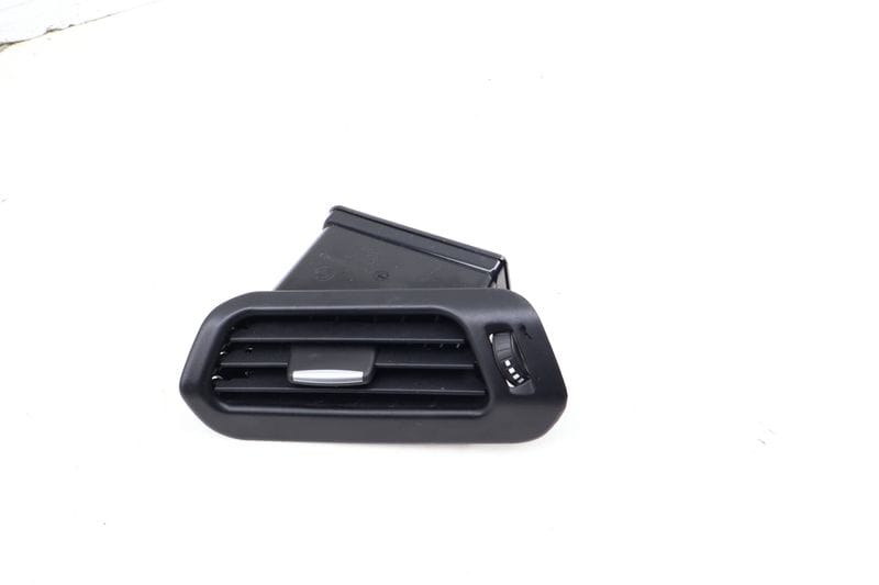 B Pillar Air Vent 51437284705 — Used (SKU 688649)