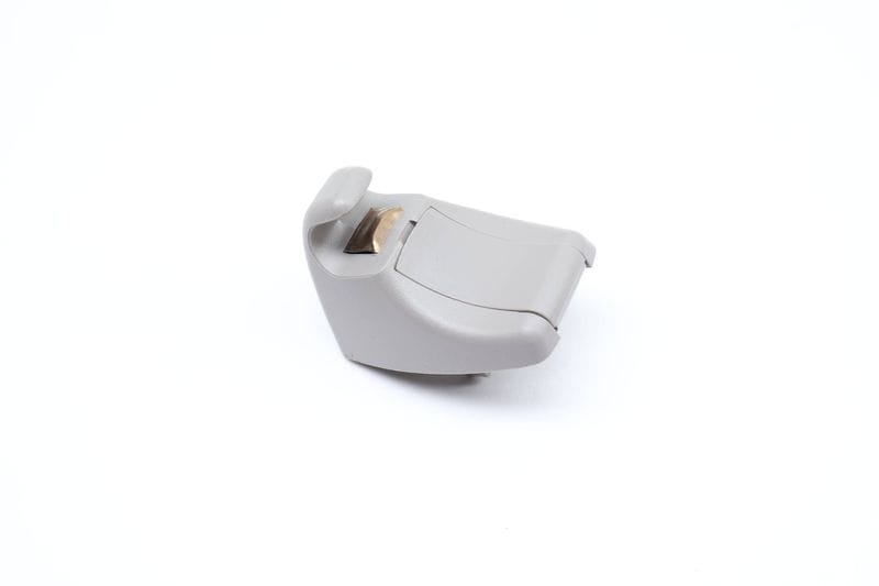 Sun Visor Clip / Bracket 51167227032 — Used (SKU 688773)