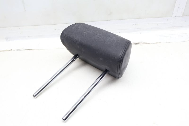 Headrest / Head Rest 52207330334 — Used (SKU 688660)