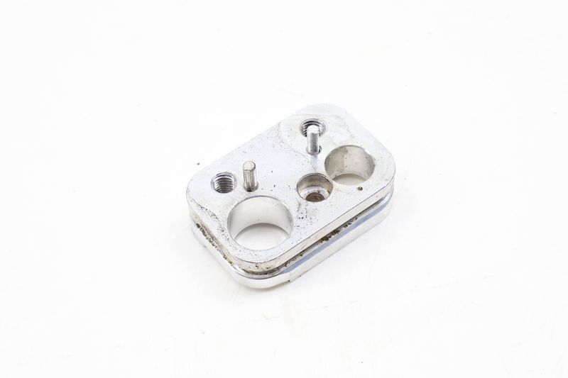 AC Evaporator Expansion Valve Adapter Plate 64119210761 — Used (SKU 622281)
