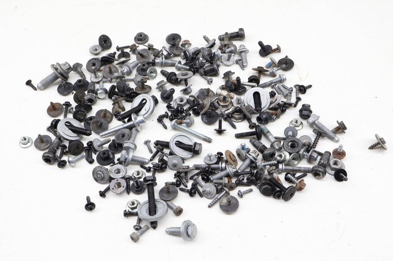 Assorted Mixed Bolts, Nuts, Screws, Washers, Etc — Used (SKU 622160)