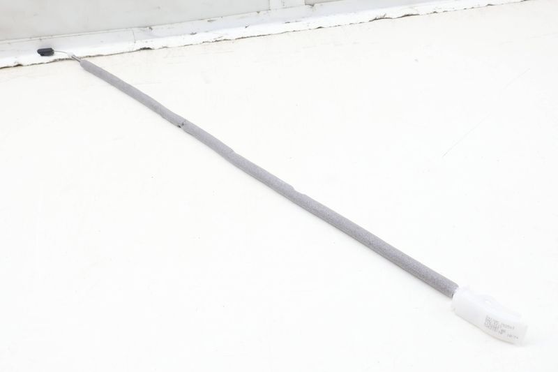 Interior Door Handle Release / Bowden Cable 51217192401 — Used (SKU 622027)