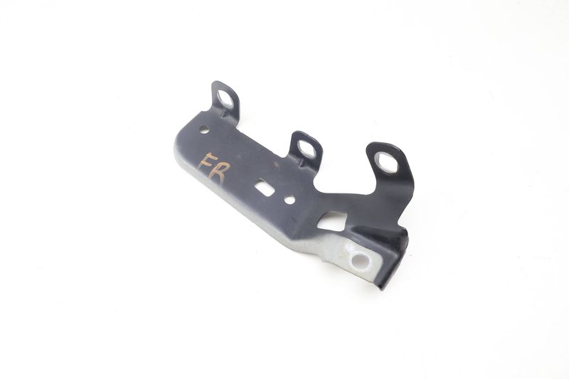 Fender Mount / Bracket (UPPER) 41007269648 — Used (SKU 622097)