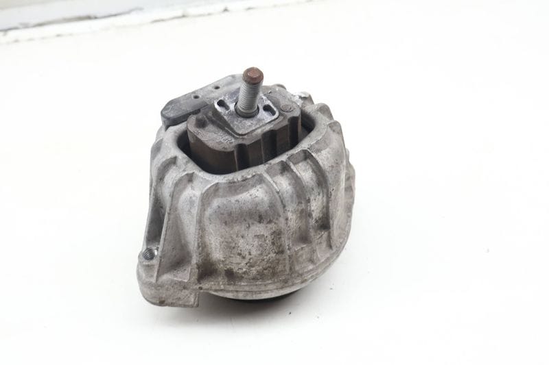 Engine / Motor Mount 22116768852 — Used (SKU 622115)