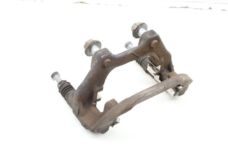 Brake Caliper Carrier / Bracket 34206786046 — Used (SKU 622172)