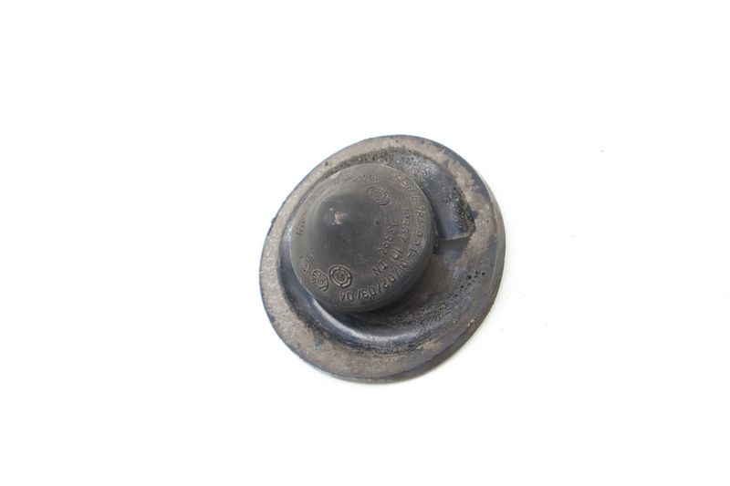 Lower Spring Pad / Rubber Mount 33506784924 — Used (SKU 622168)