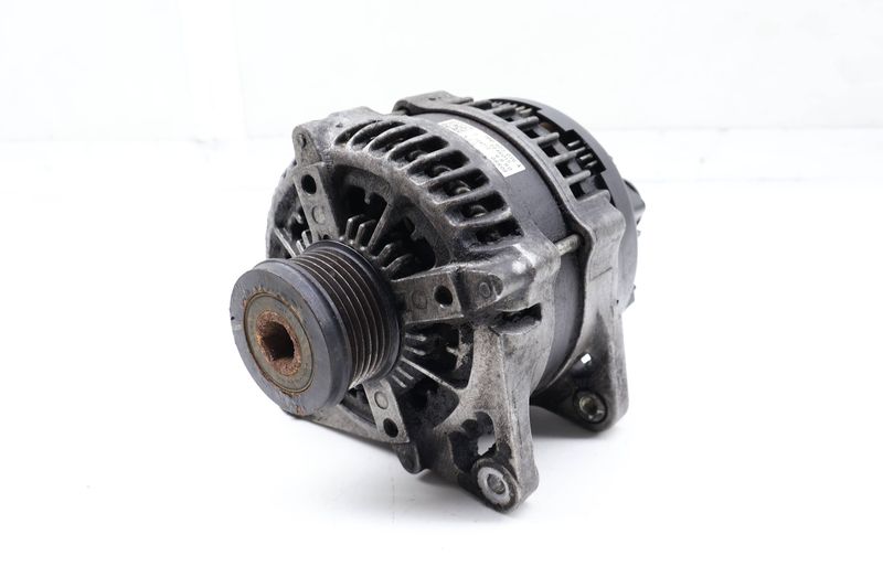 Alternator / Generator (220 AMP) 7PP903016A — Used (SKU 730404)