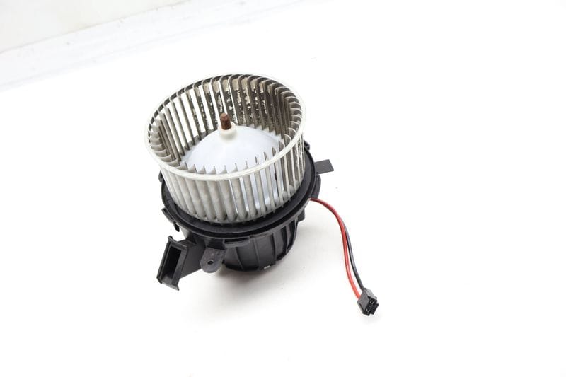 Blower Motor / Fan 8T1820021 — Used (SKU 730522)