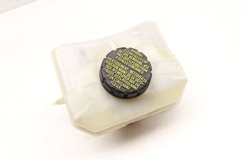 Brake Fluid Reservoir / Tank 8W0611301 — Used (SKU 487622)