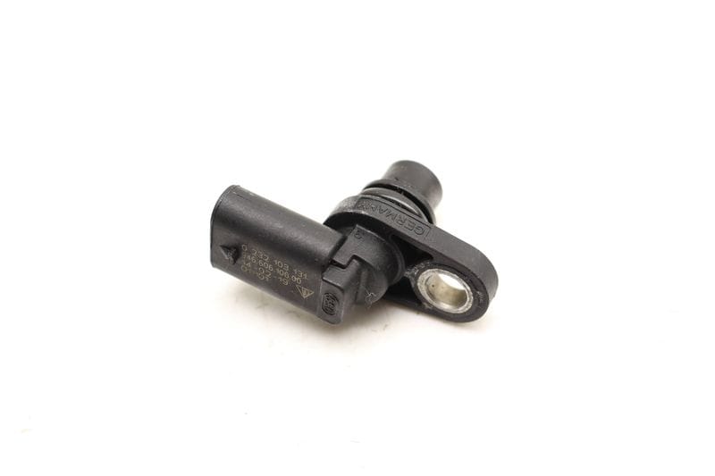 Cam / Camshaft Position / Hall Sensor 94660610600 — Used (SKU 487389)