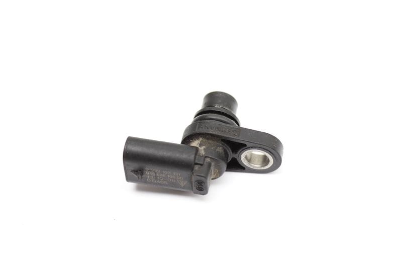 Cam / Camshaft Position / Hall Sensor 94660610600 — Used (SKU 503913)