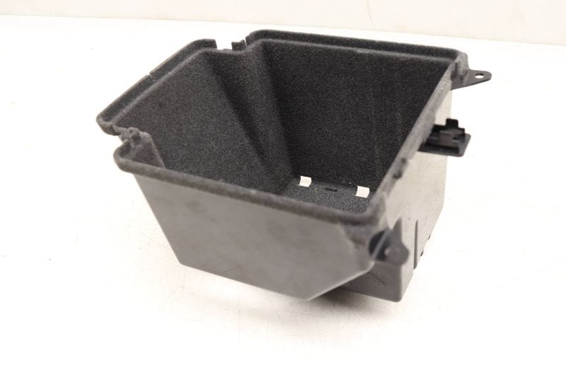 Center Console Storage Bin 95B857232 — Used (SKU 537464)